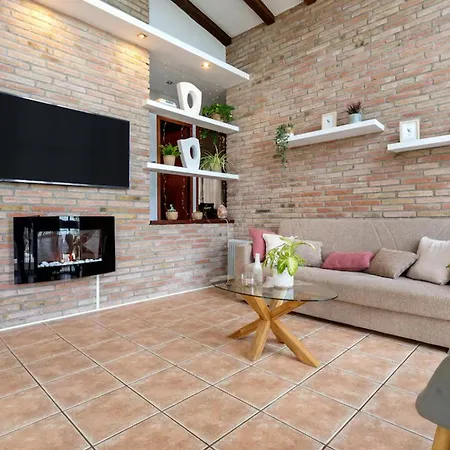 Holiday home Amazing In With Private Swimming Pool, Be Inside Or Outside Canyelles (Catalonia)
